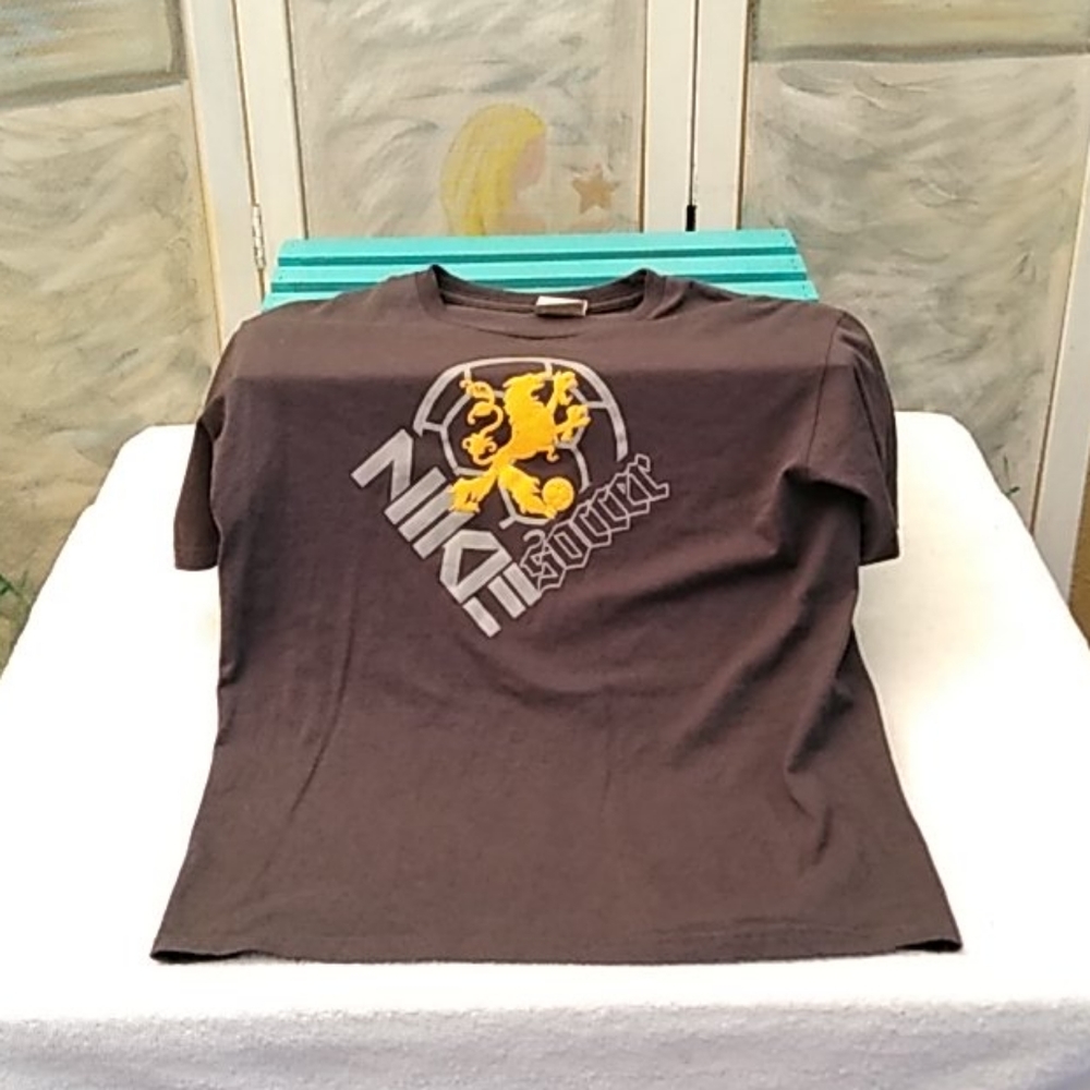 Nike Soccer Boys xl tshirt